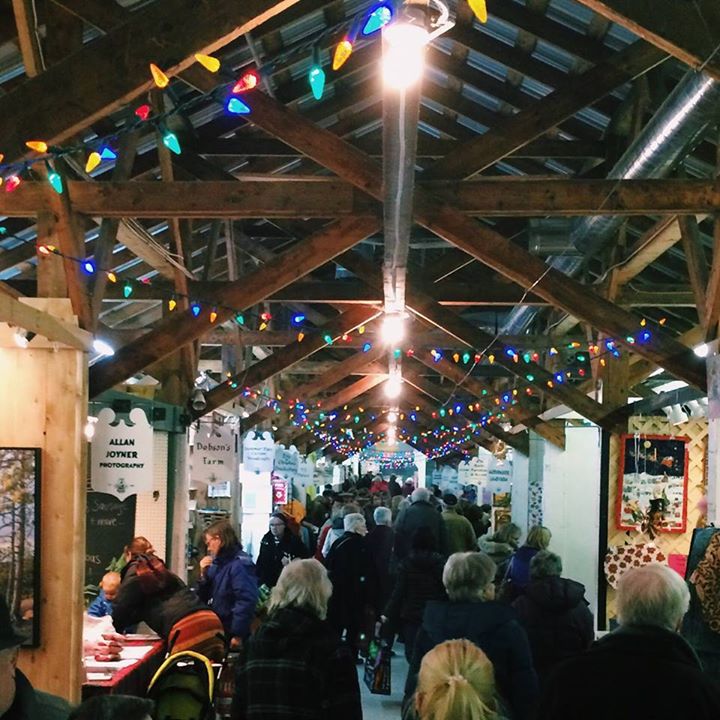 Carp Christmas Market Carp Farmers Market 3790 Carp Road Carp To Do Canada