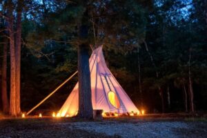 15 Resort Getaways during Fall in Ontario