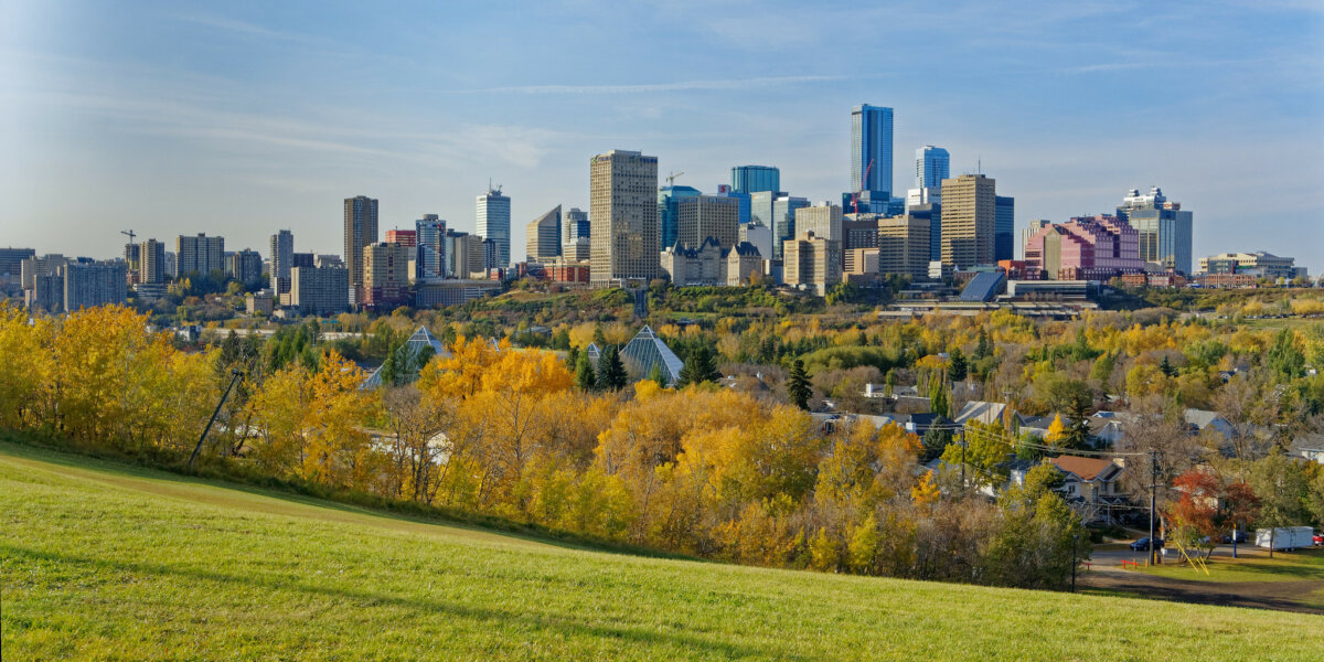 15 Places to See the Brightest Fall Colours in Edmonton