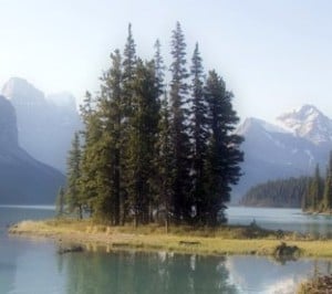 Maligne Lake