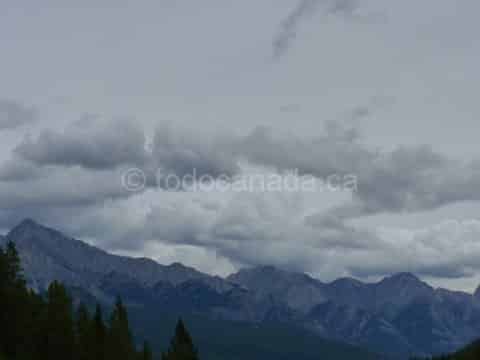 Storm Mountain Bow valley Parkway