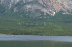 Pyramid lake Jasper
