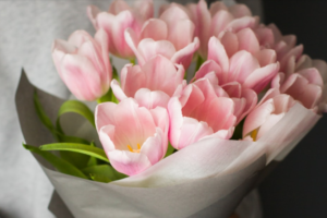 25 Flower and Gift Delivery Options in Toronto for Mother's Day