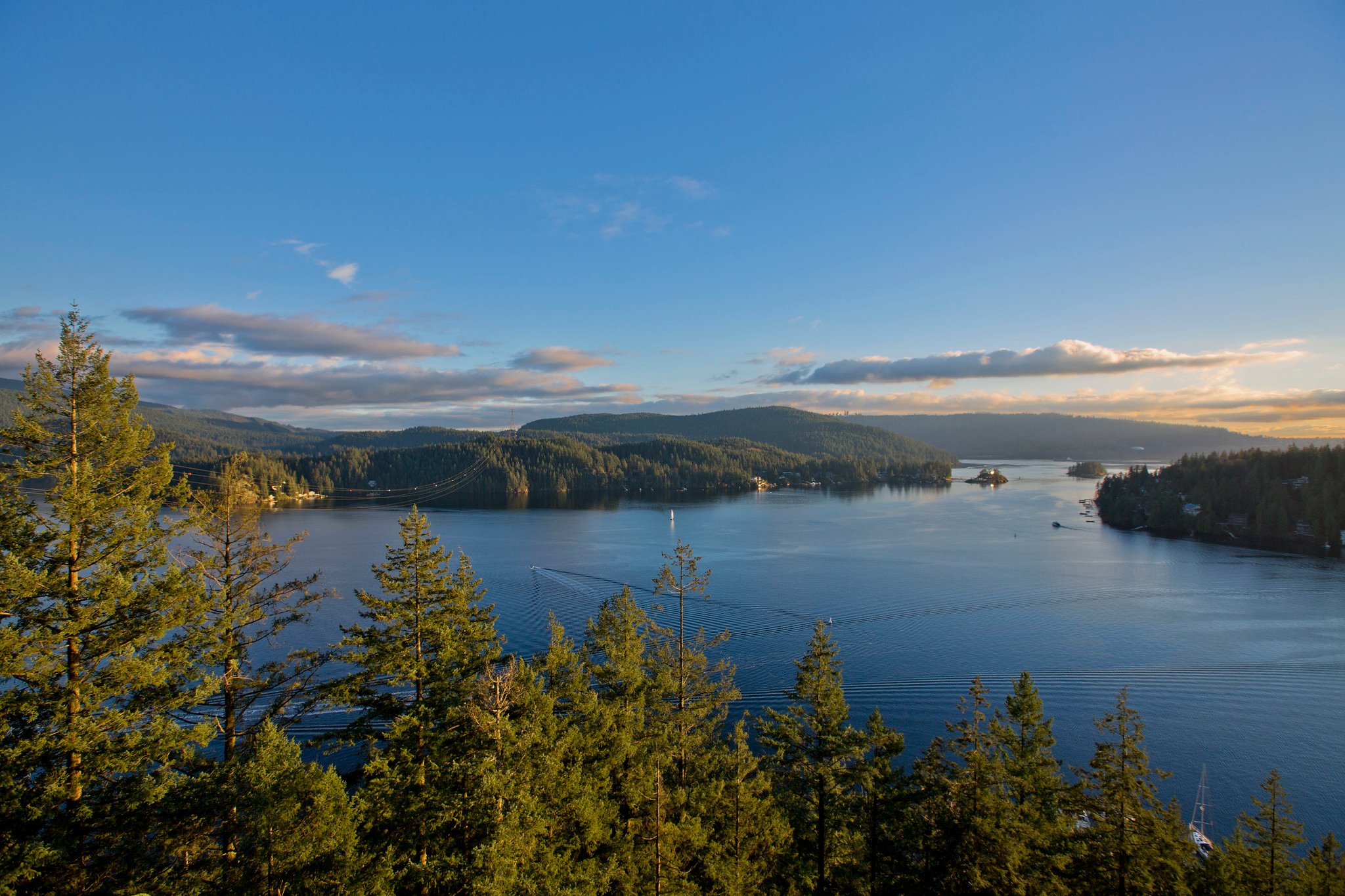 25 Must Do Scenic Hikes in Metro Vancouver With the Best Views
