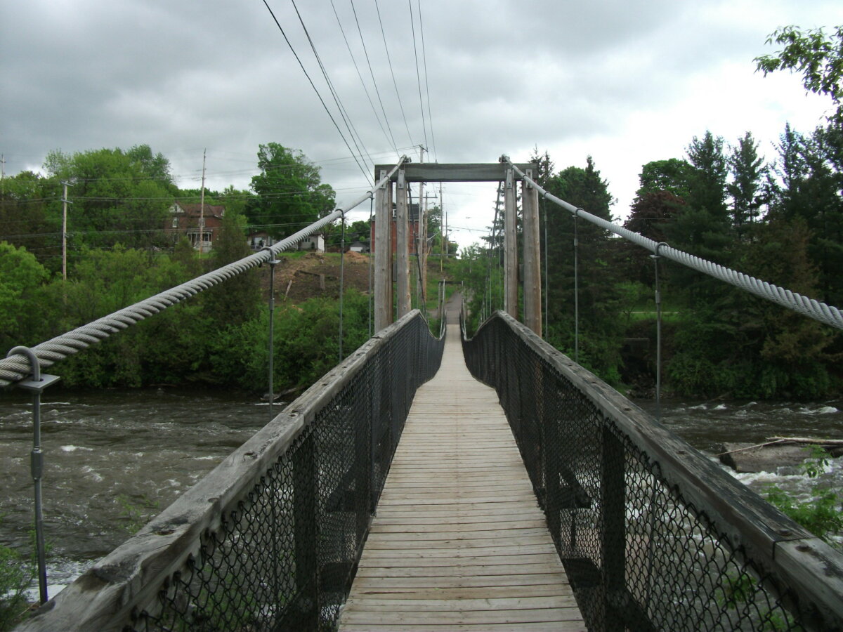 Renfrew Swinging Bridge Plan a Free Day Trip From Ottawa to This