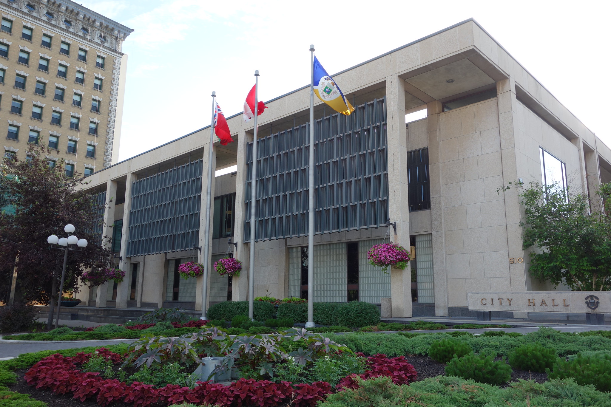 City of Winnipeg to Lay Off 674 Workers Temporarily