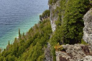 Adventures at Lion’s Head Provincial Park - Scenic Lookouts and Fall Colours