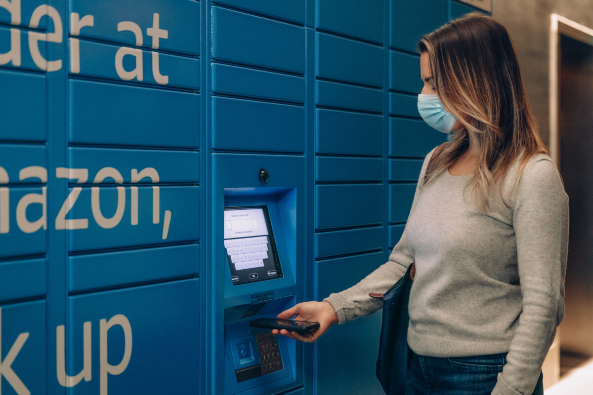 Amazon Drop Off Locations Near Me Amazon Counter: You Can Now Pickup Packages at Hundreds of Convenient Locations Across Canada | To Do Canada
