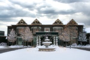 10 Ontario Towns to Visit Over Christmas and Holiday Break