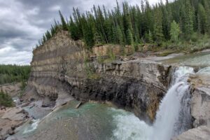 37 Alberta Parks You Should Add to Your Outdoor Adventure Bucket List