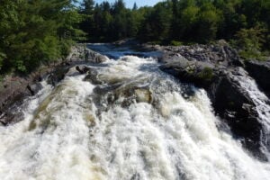 Chutes Provincial Park – Discover a Hidden Gem in Northern Ontario with Waterfalls and Serene Pine Forests