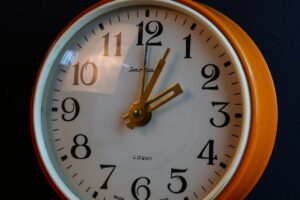 End of Daylight Saving? Manitoba Launches Public Consultation