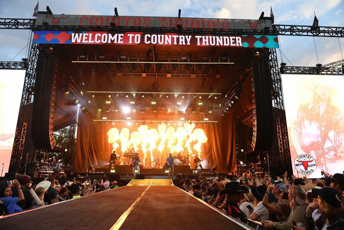 Music festivals shop on now