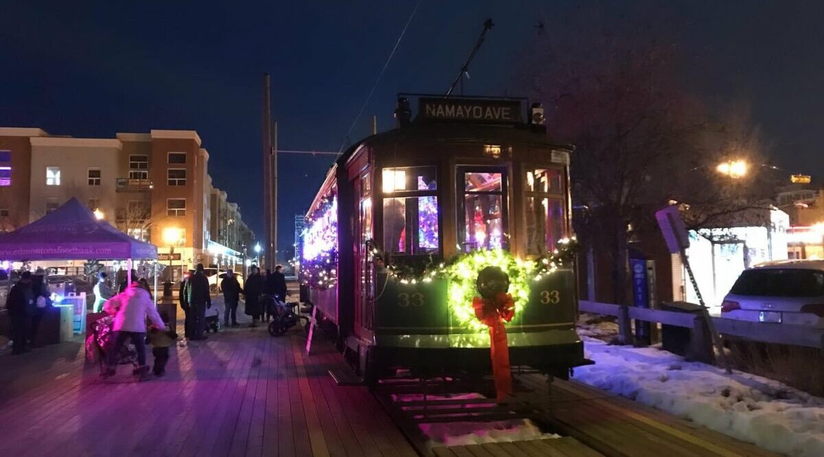 Christmas Streetcar
