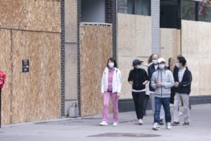 Quebec Allows Restaurant Dining Rooms to Reopen, Permits Gatherings inside Homes From June 15th