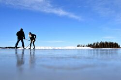 14 Spectacular Natural Skating Areas in Alberta