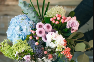 25+ Flower and Mother's Day Gift Options in and around Winnipeg