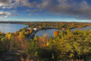 Foley Mountain Conservation Area: Explore Scenic Vistas Above Westport Village