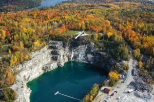 Weekend Fun: Justin Trudeau Plunges into Quarry Waters From the Highest Bungee Jump in Canada