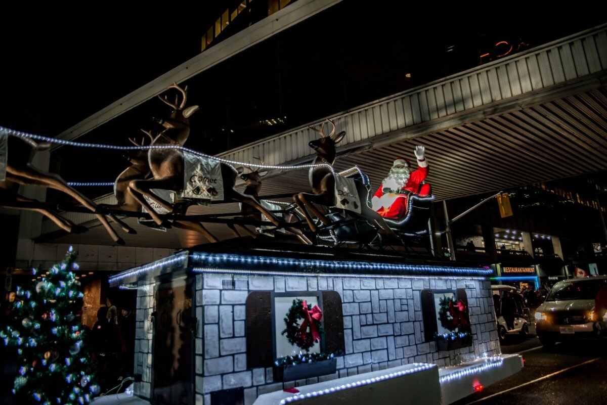 2024 Hamilton Santa Claus Parade New Route, Road Closures and Parking