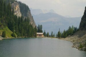 Day Trip From Calgary: Spectacular Hike From Lake Louise to Historic Lake Agnes Tea House