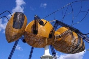 15 Roadside Attractions and Landmarks to Visit in Alberta