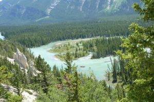 18 Places For a Trip to See Hoodoos and Badlands in Alberta