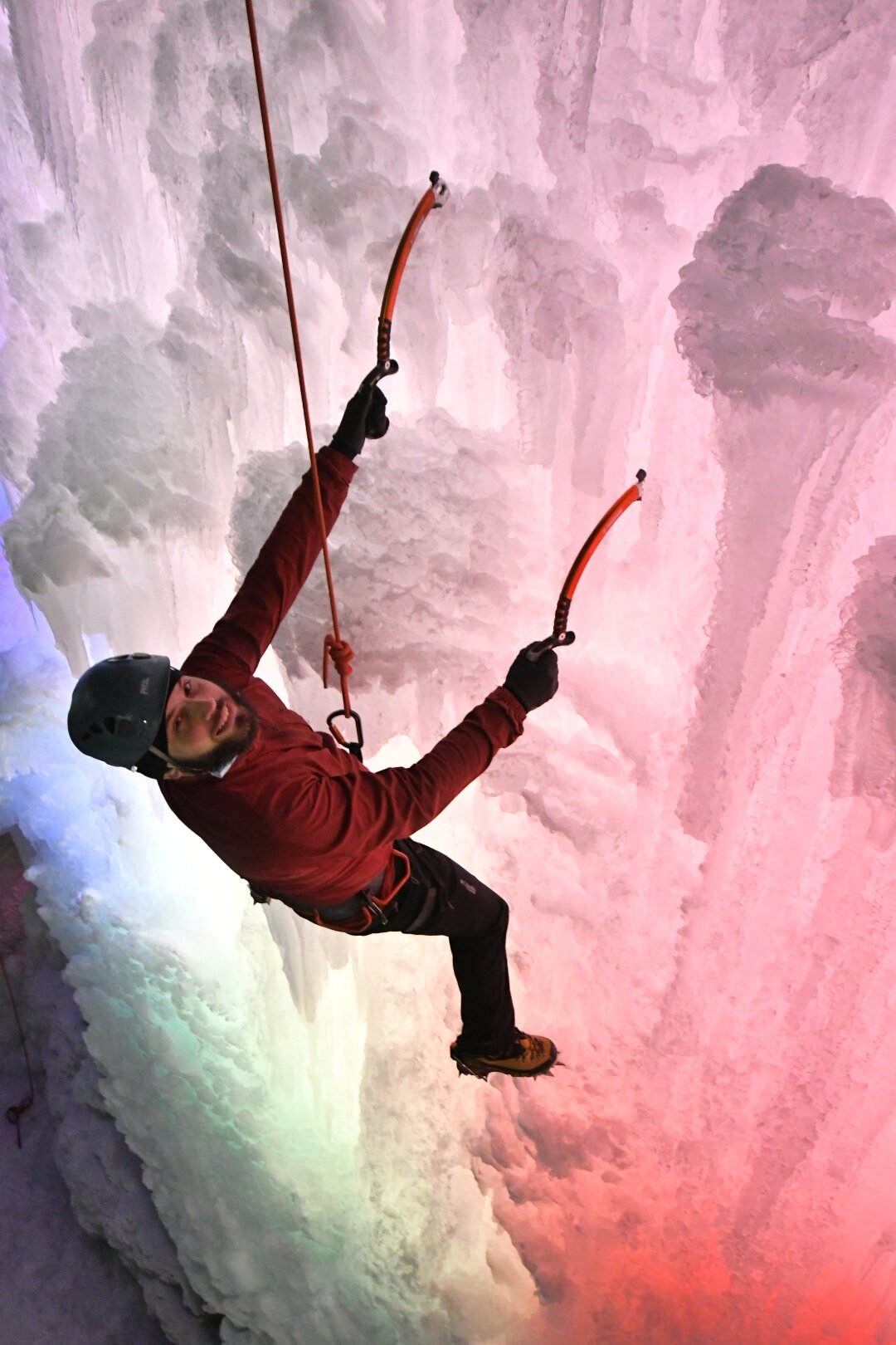YEGICE - Ice Climbing Wall