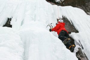 20+ Epic Winter Getaways in Ontario