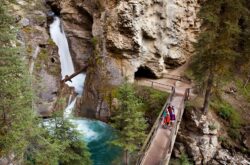 25 Day Trip Waterfall Hikes from Calgary