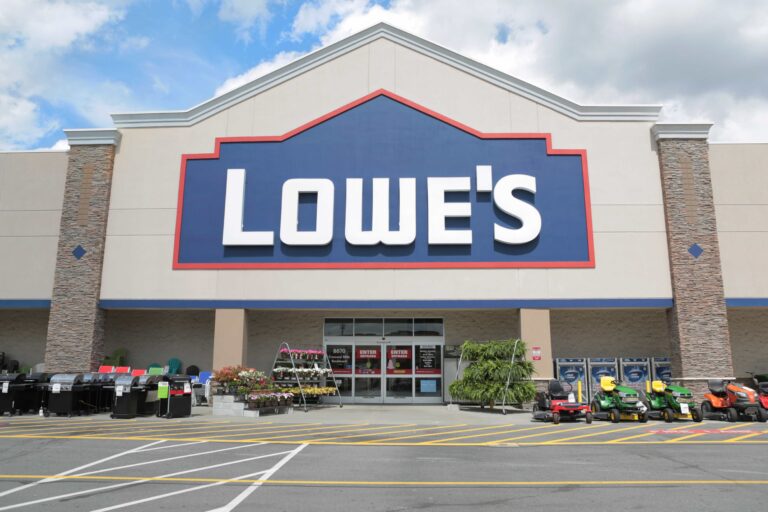 Lowes Canada is Closing 34 Stores Across the Country | To Do Canada