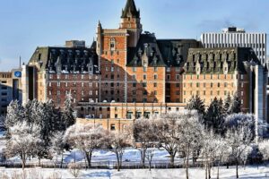 10 Weekend Getaways to Celebrate Mom in Saskatchewan