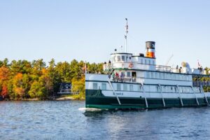 Guide: Must Visit Ontario Small Towns & Cities During Fall