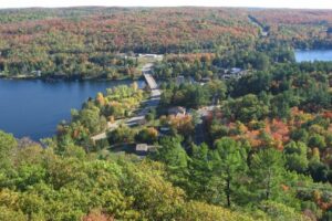 Ontario Fall Road Trip - Explore Lake of Bays on a Scenic Drive