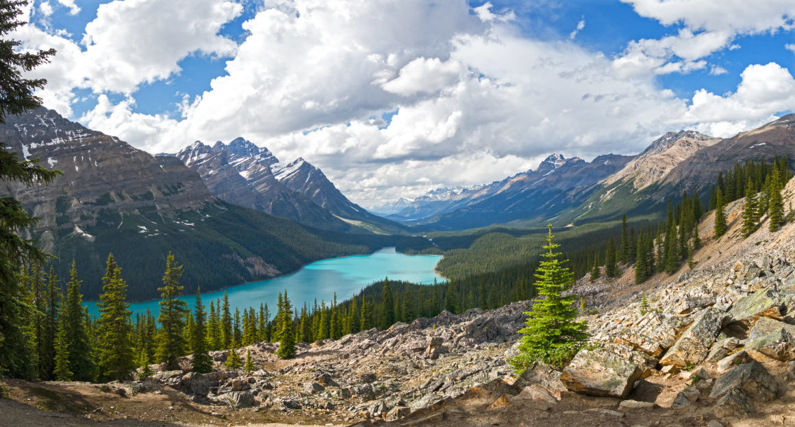 15 MustVisit Lakes in Alberta