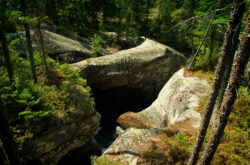 Explore Potholes Provincial Park: Trails, Waterfalls, and Glacial Potholes