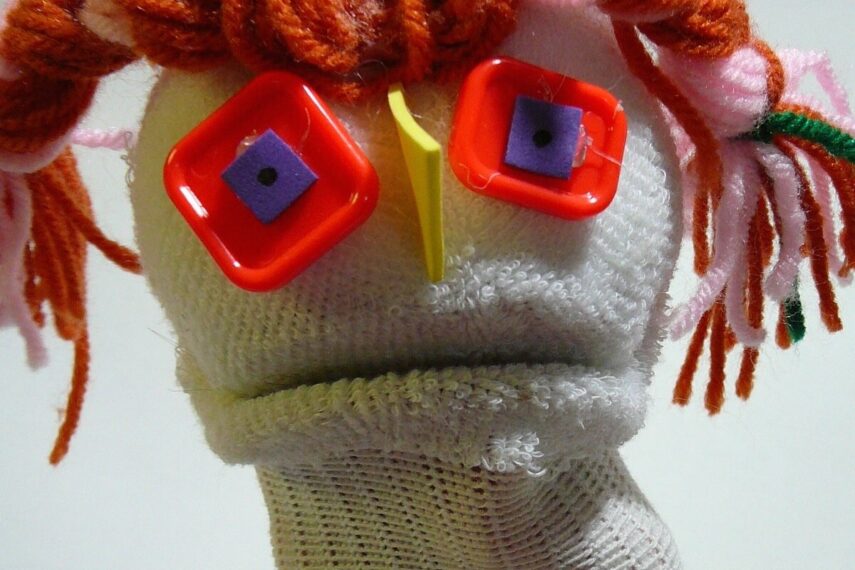 Puppet Pop Up – Sock Puppets