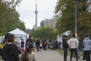 Queen West Art Crawl Brings 100+ Artists and Free Performances to Toronto This Weekend