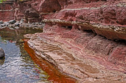 Red Rock Canyon and Parkway: Alberta Scenic Drive and Hikes Along Argillite Canyon and Waterfalls
