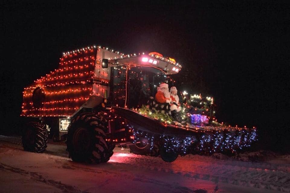 Rockwood Farmers' Santa Claus Parade of Lights Main Street and