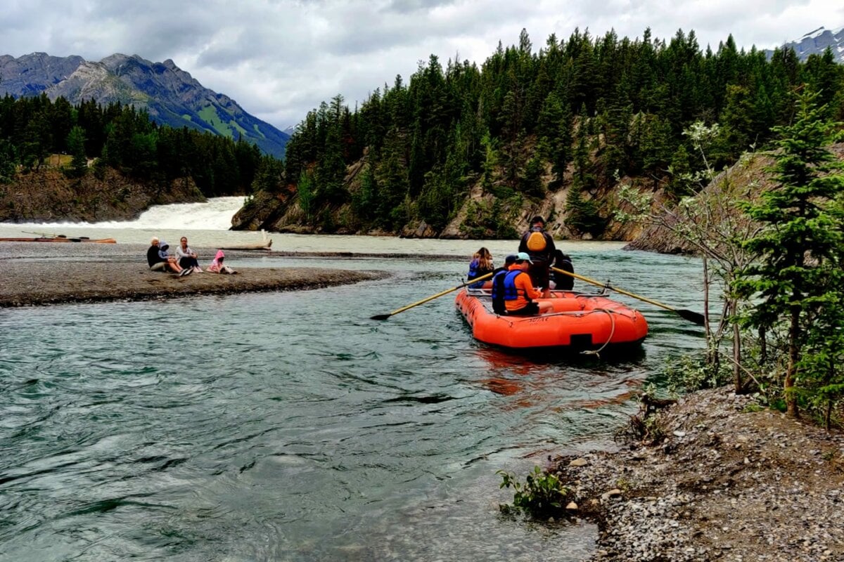 Get Close to Banff Hoodoos on a Float Trip on Bow River With Rocky