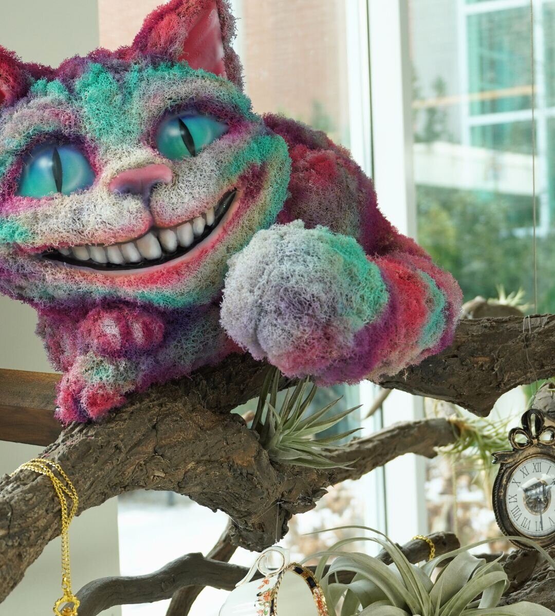 Alice in Bloomland: Escape to the Warmth of a Whimsical Wonderland