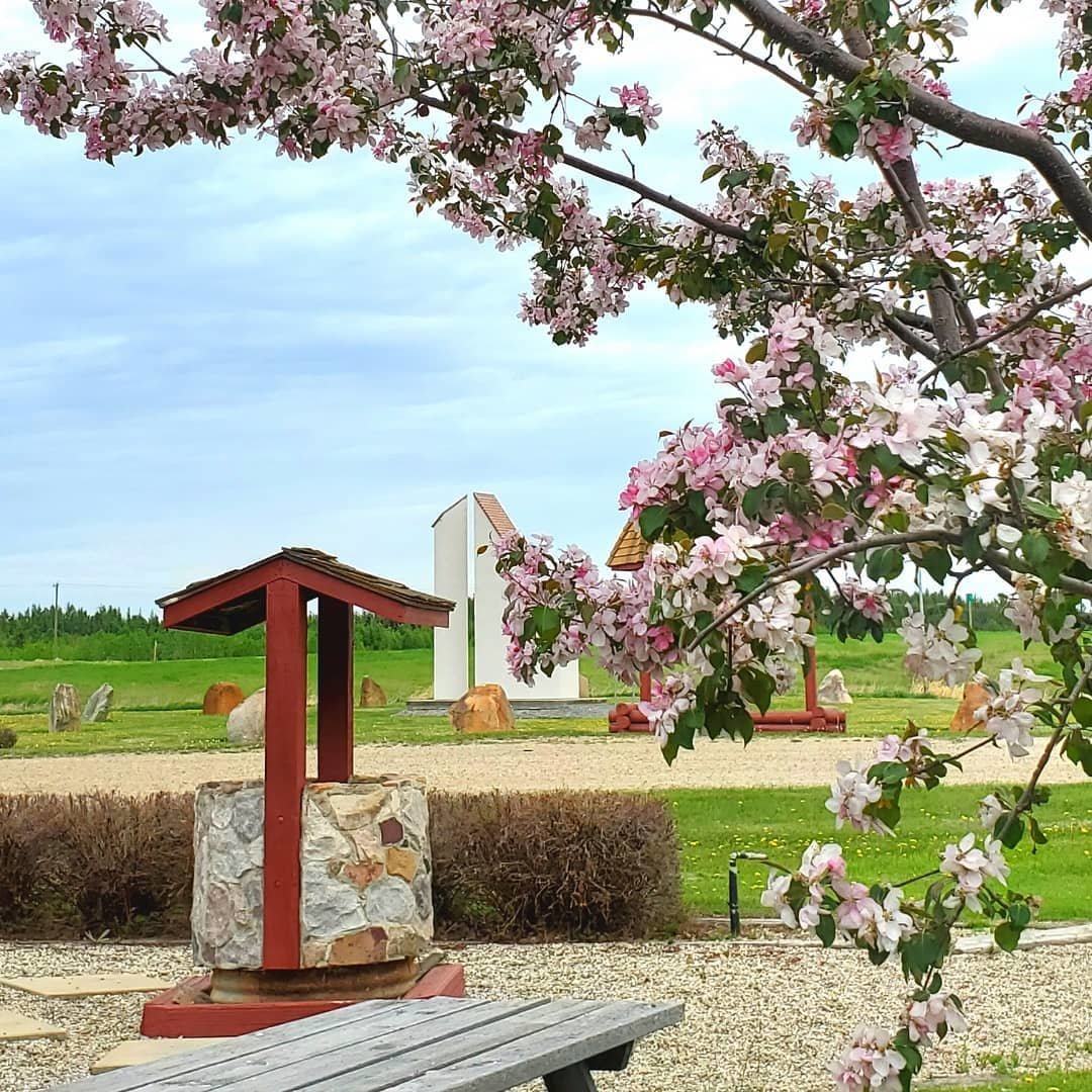 Visit Sangudo Sundial A Unique Alberta Roadside Attraction That Stands