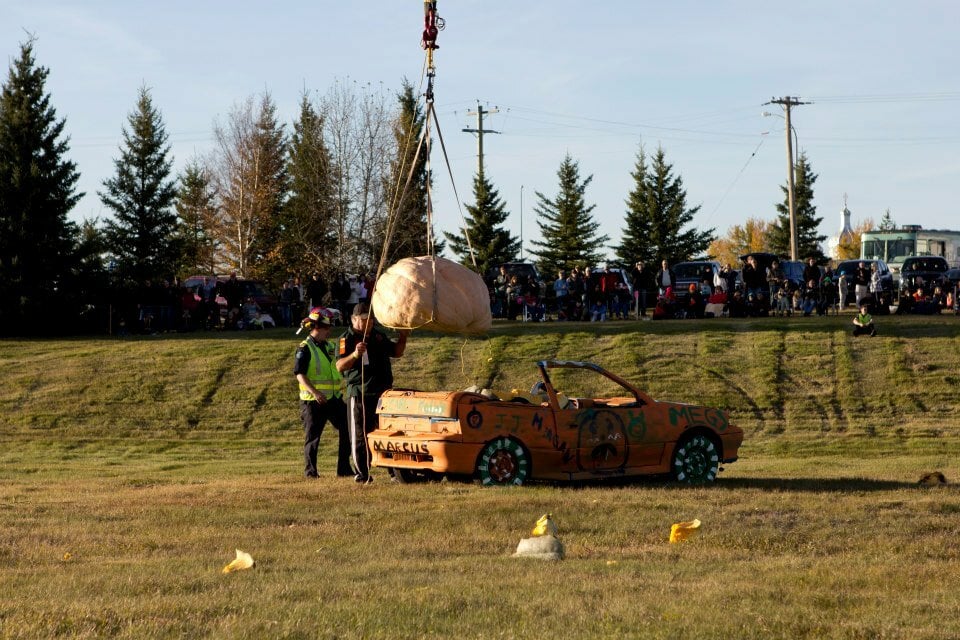 10 Fun Fall Activities Around Smoky Lake