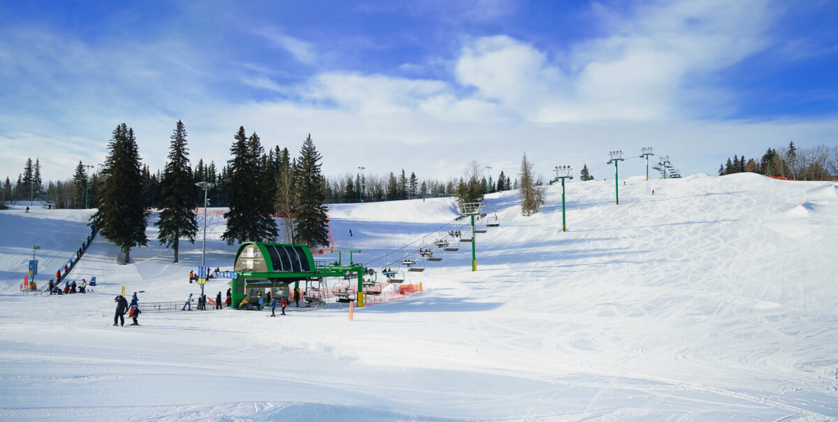 ski tour edmonton