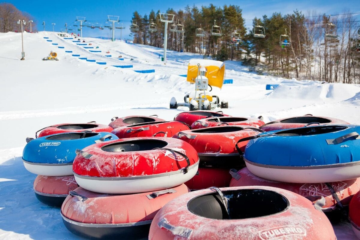Ski Lakeridge You Can Go Snow Tubing Near Toronto During Christmas Break