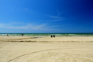 Summer Activities in Sauble Beach: Make the Best of Your Ontario Beach Vacation