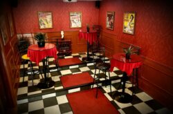 World’s Smallest Movie Theatre in Stratford is the Perfect Place For a Special Celebration