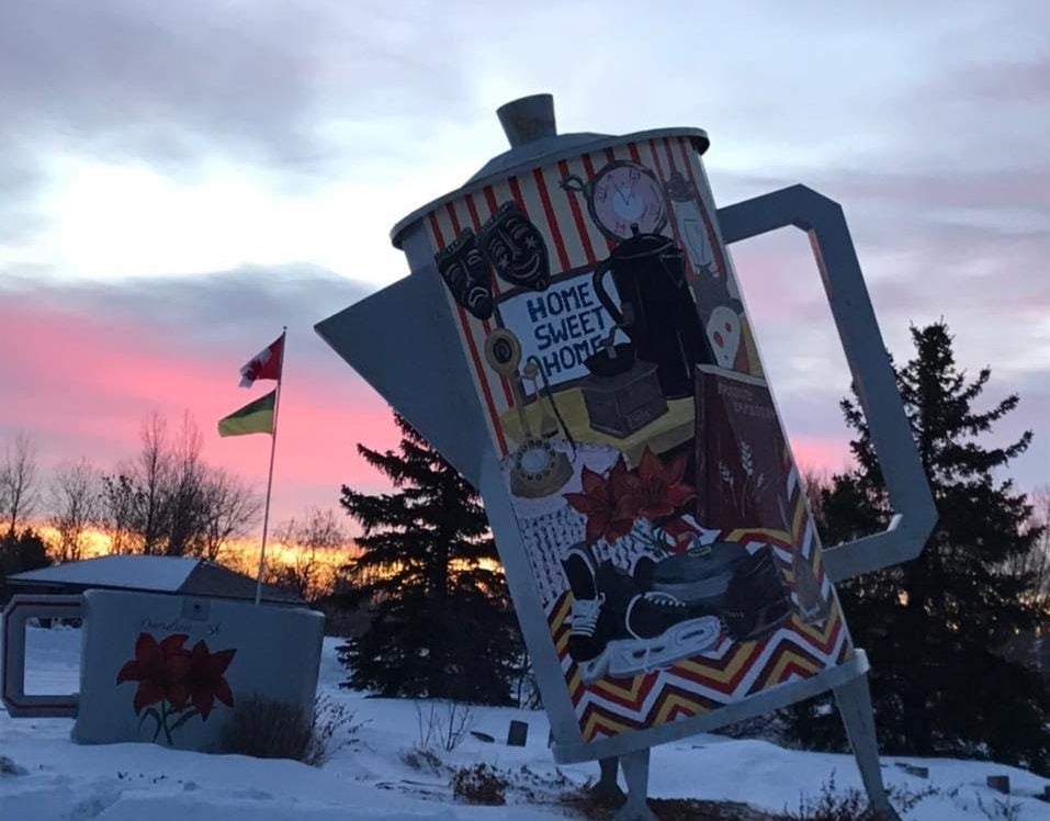 Davidson, SK, Canada - Big Coffee Pot