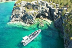 Shipwrecks, Grottos and Flowerpots Tour: Cruise the Turquoise Waters Surrounding Bruce Peninsula National Park